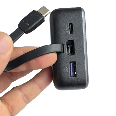 Power Bank UGREEN 20000mAh 20W PB505⚡ con carga rápida y cable USB-C integrado