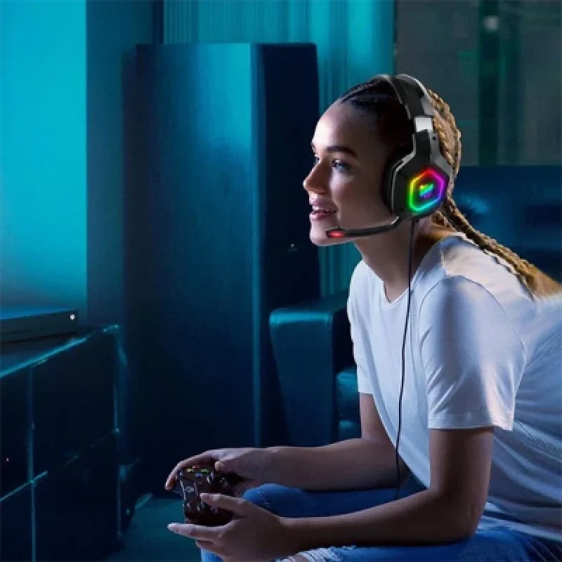 Audífono Gamer con Micrófono Onikuma K10 Profesional con Iluminación RGB