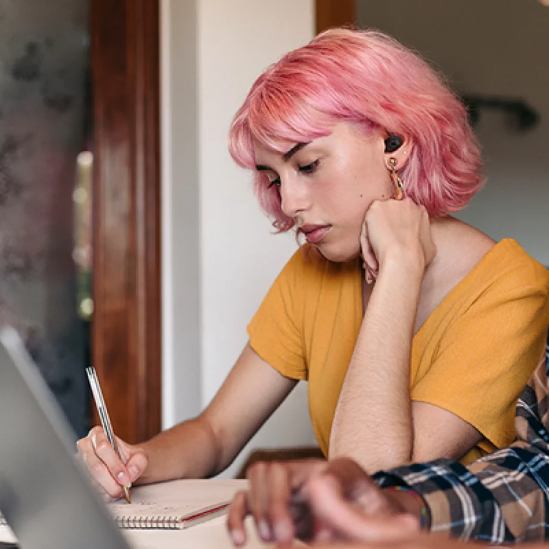 Audífonos Inalámbricos JBL Wave Buds | Sonido Superior y Estilo Moderno